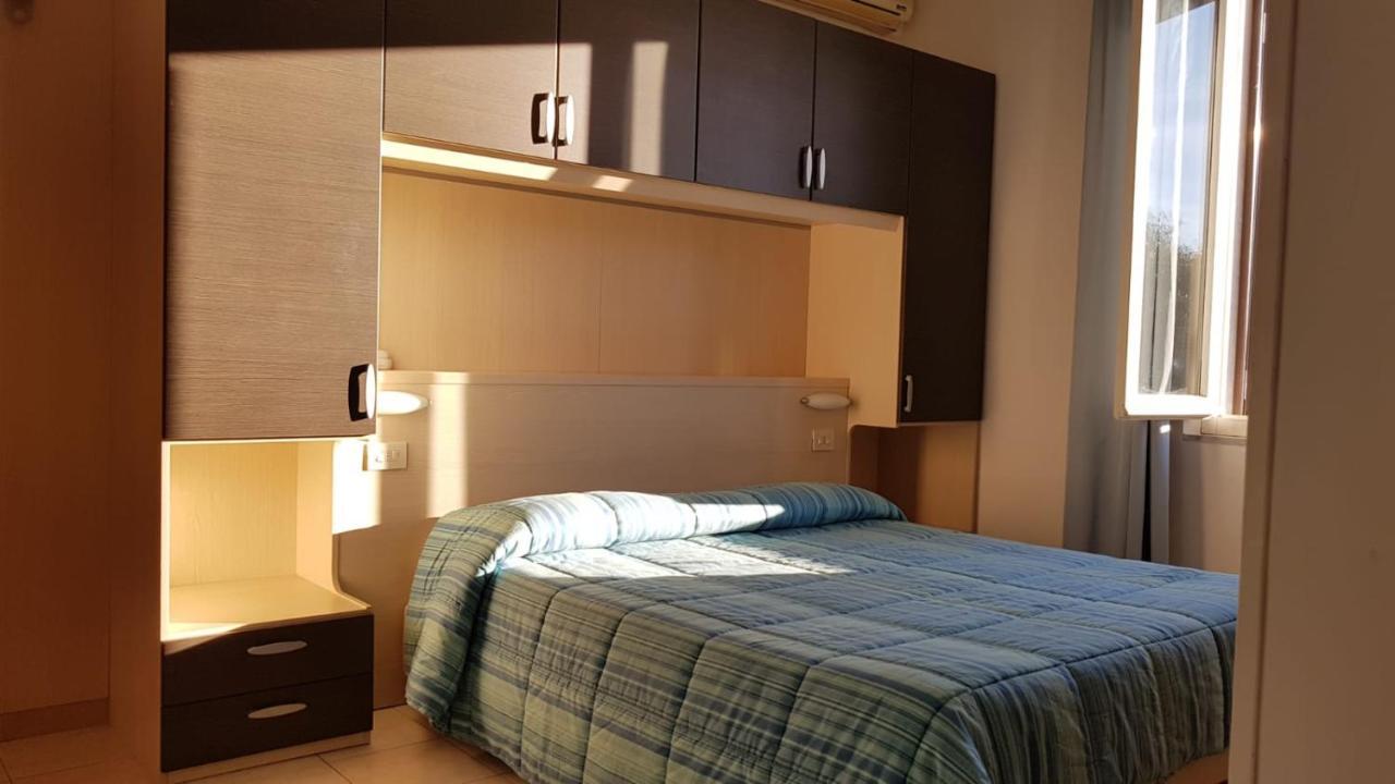 Hotel Patrizia مارينا دي ماسا المظهر الخارجي الصورة